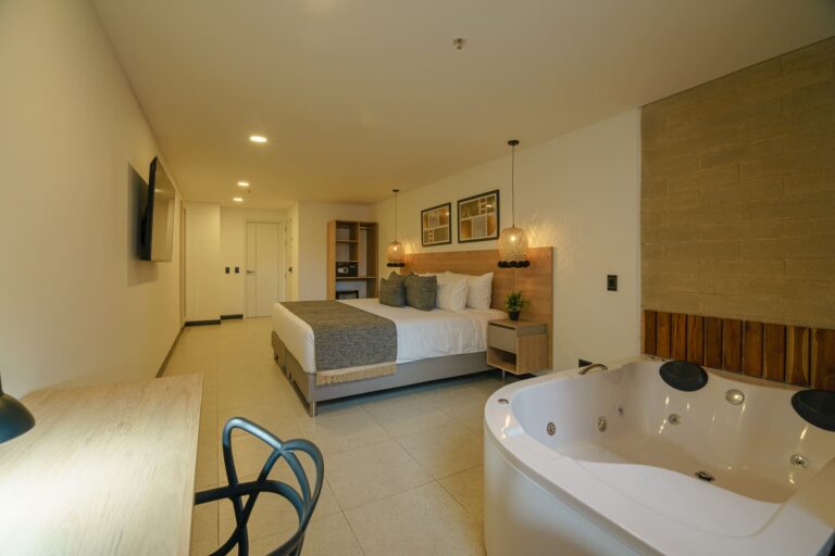 PREMIUM PENTHOUSE