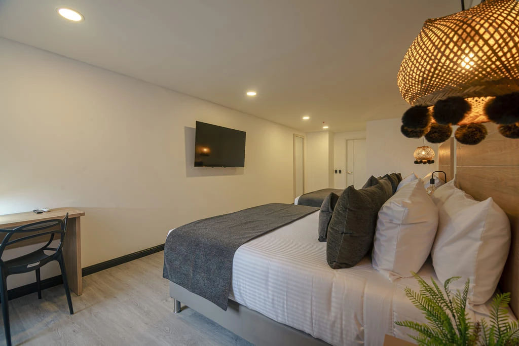 Twin-Superior-room-1-first-class-hotel-medellin.webp