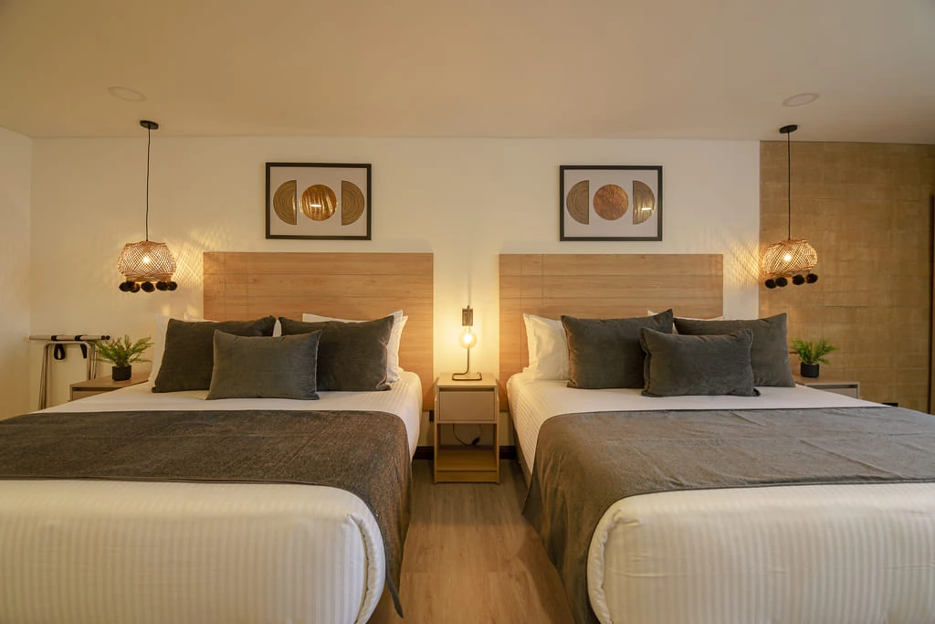 Twin-Superior-room-3-first-class-hotel-medellin.webp