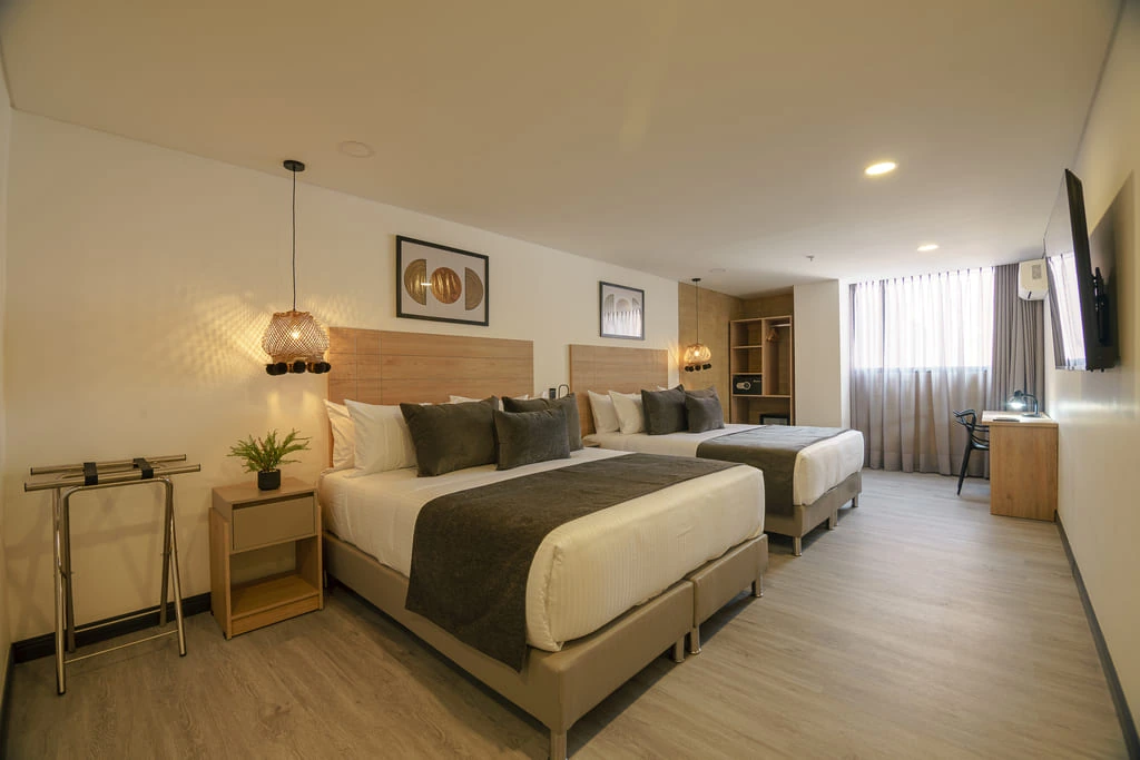 Twin-Superior-room-4-first-class-hotel-medellin.webp