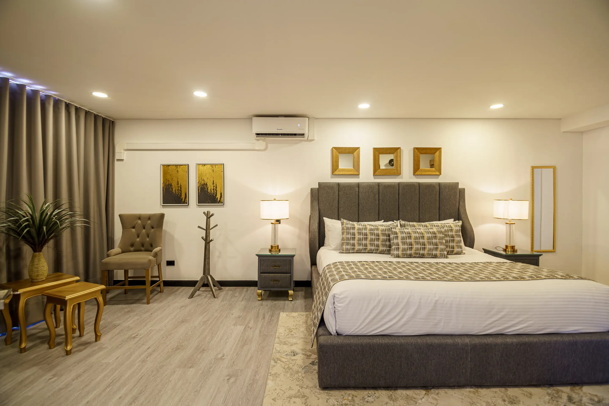 premium-penthhouse-cama-first-class-hotel-medellin-scaled.webp