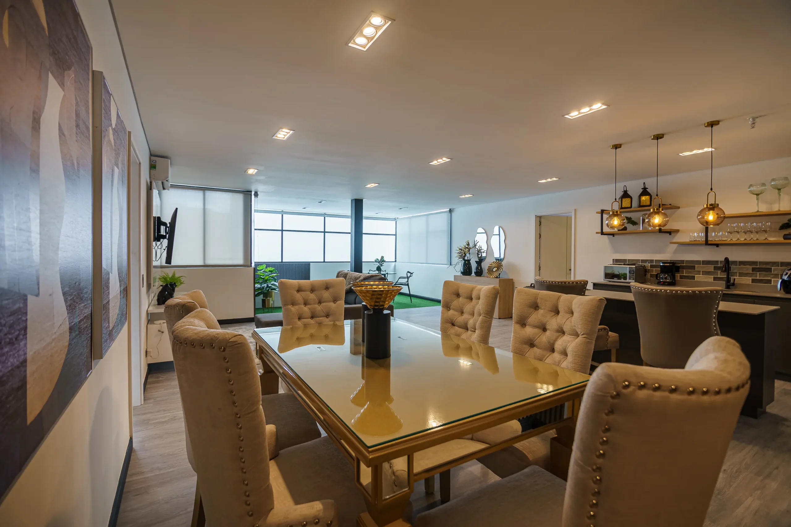premium-penthhouse-room-view-first-class-hotel-medellin-scaled.webp