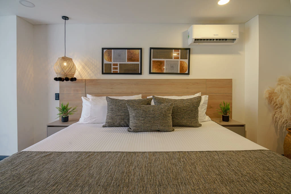 queen-Superior-Room-3-first-class-hotel-medellin.webp