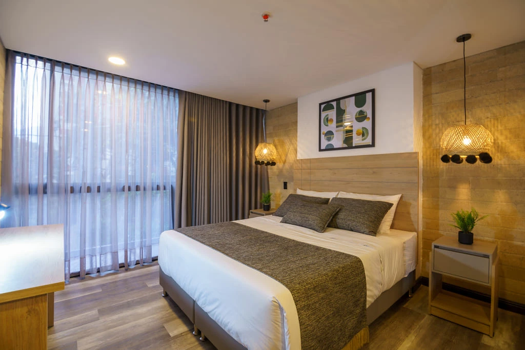 queen-Superior-Room-7-first-class-hotel-medellin.webp